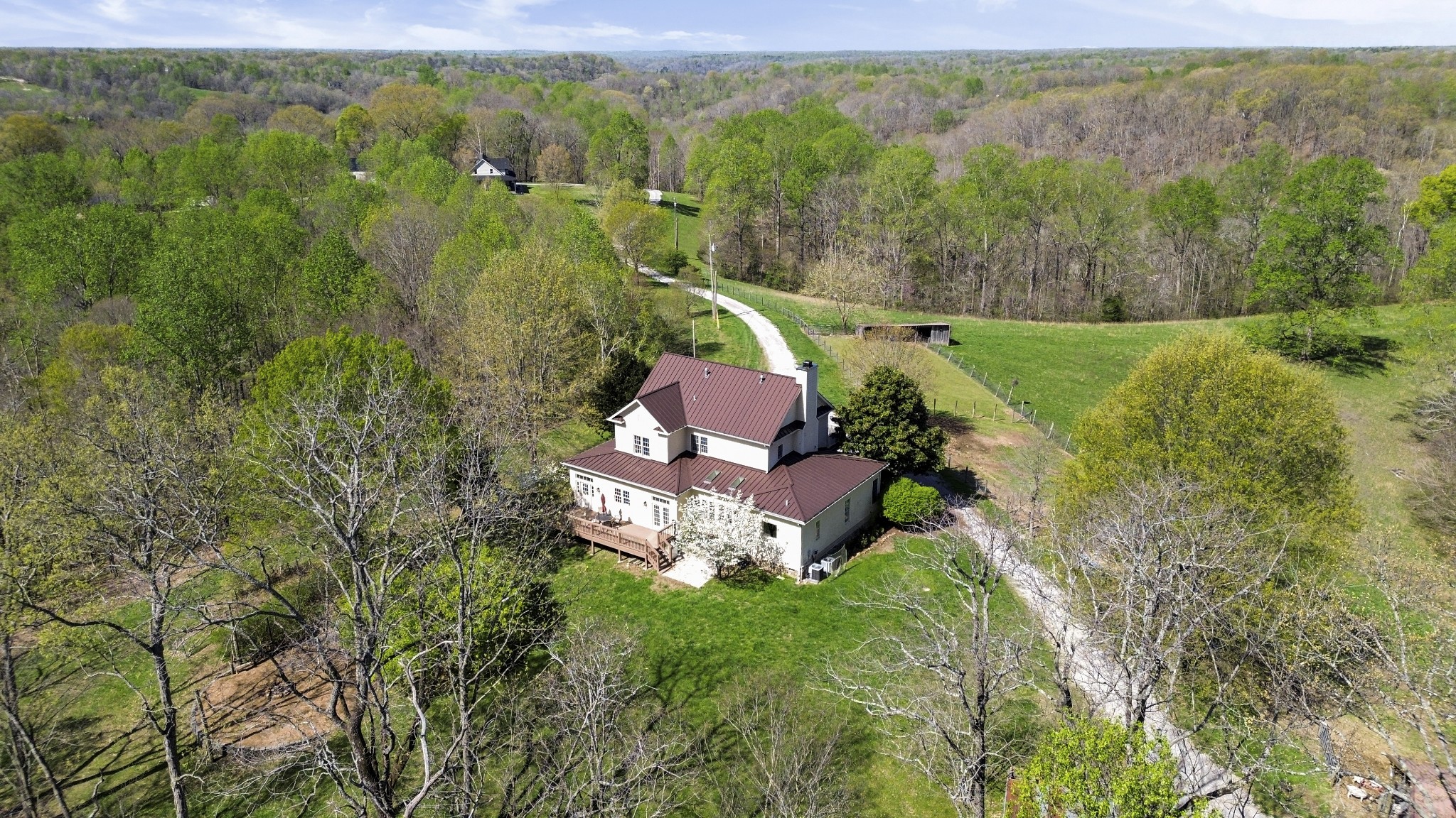 Columbia, Tennessee 38401, United States, 4 Bedrooms Bedrooms, ,4 BathroomsBathrooms,Residential,Active,111244