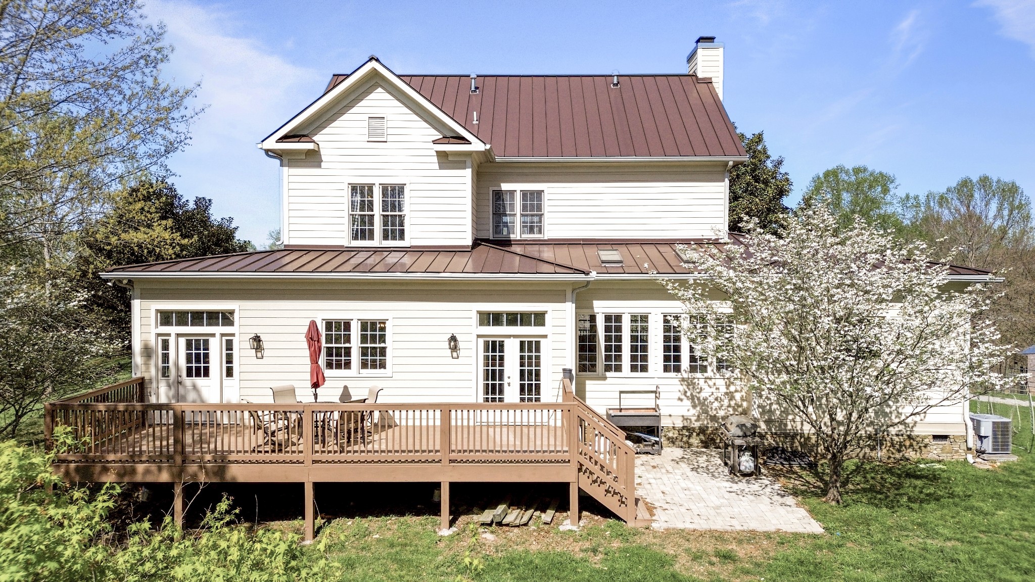 Columbia, Tennessee 38401, United States, 4 Bedrooms Bedrooms, ,4 BathroomsBathrooms,Residential,Active,111244