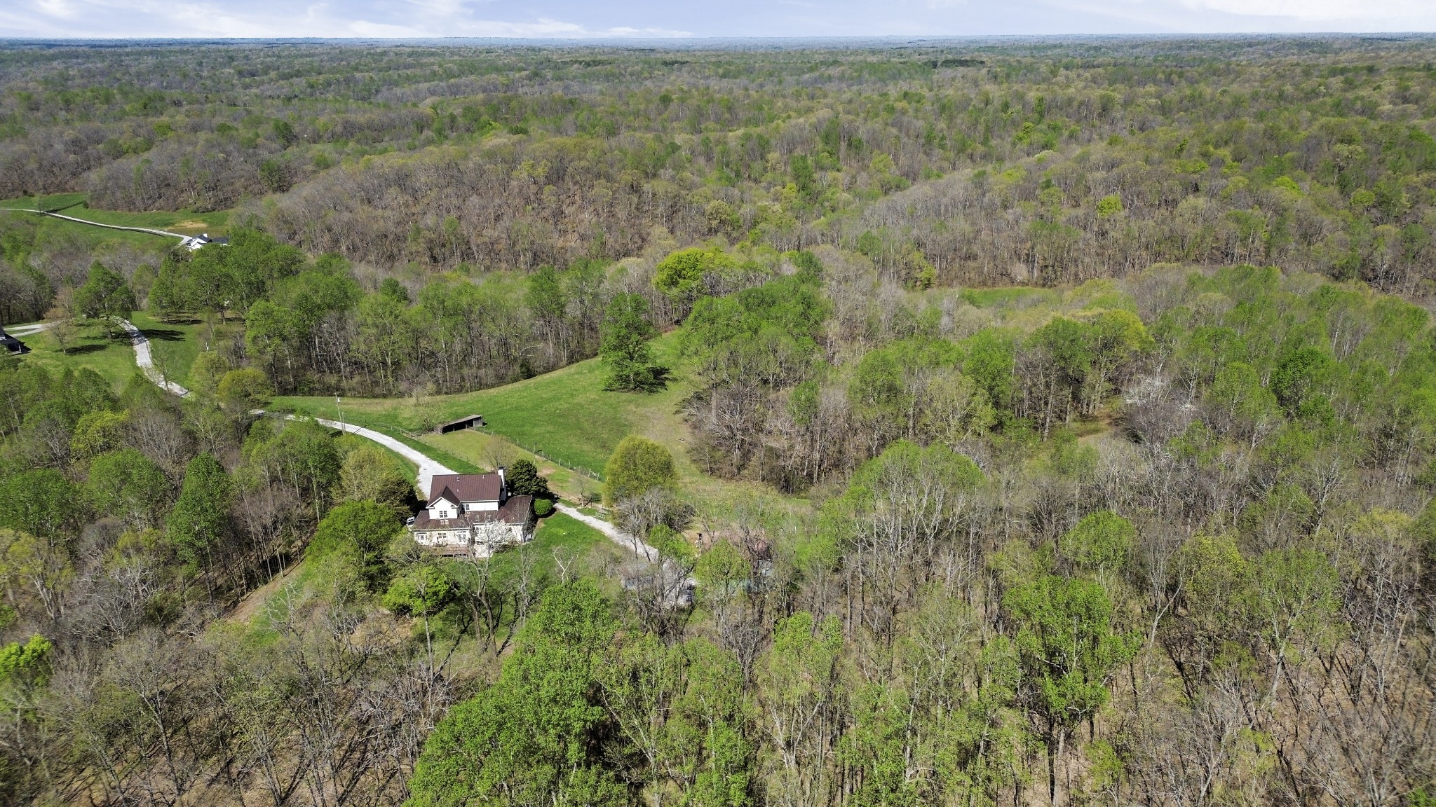 Columbia, Tennessee 38401, United States, 4 Bedrooms Bedrooms, ,4 BathroomsBathrooms,Residential,Active,111244