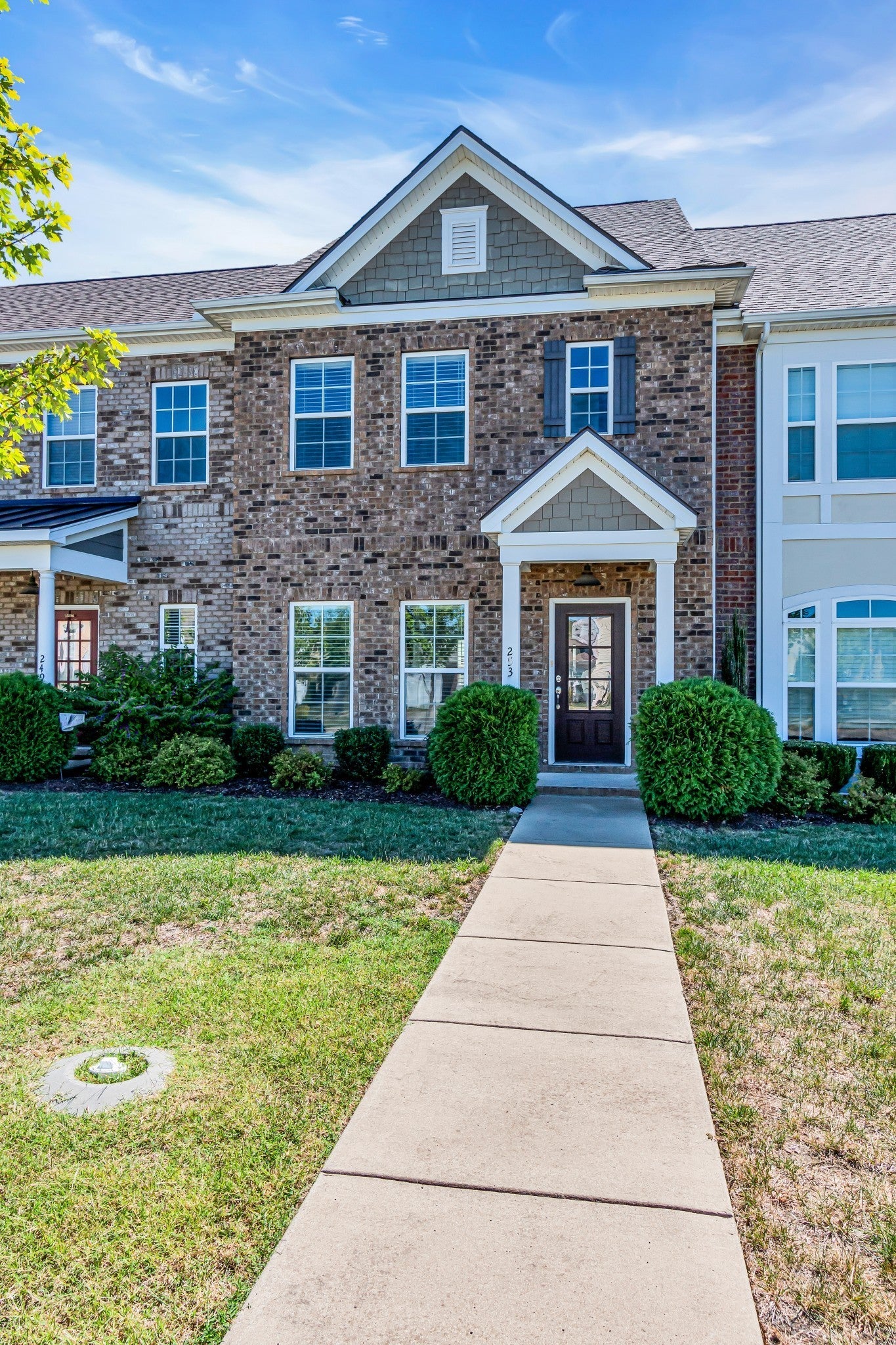 253 Mary Ann Cir