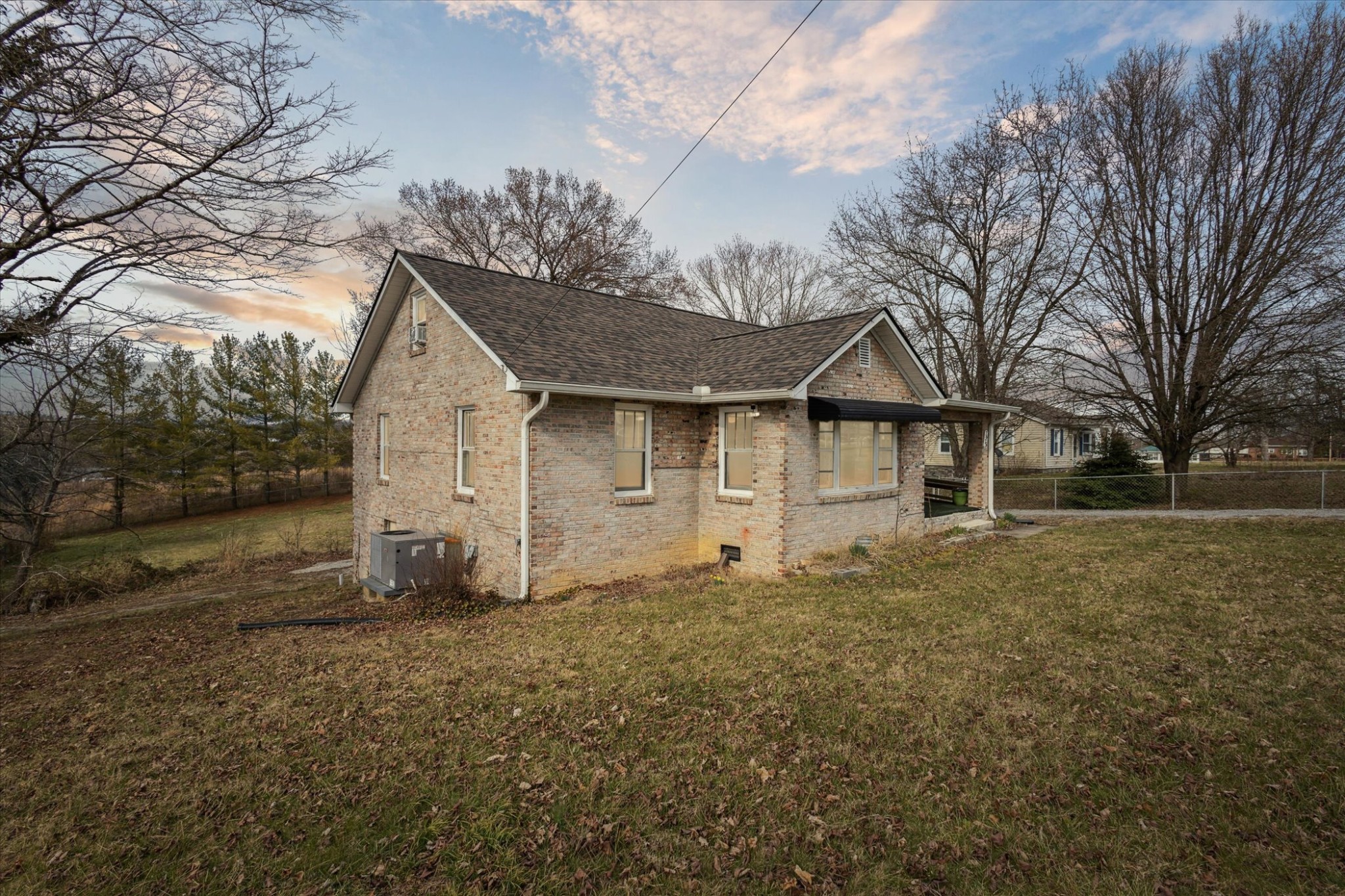 Listing image 1