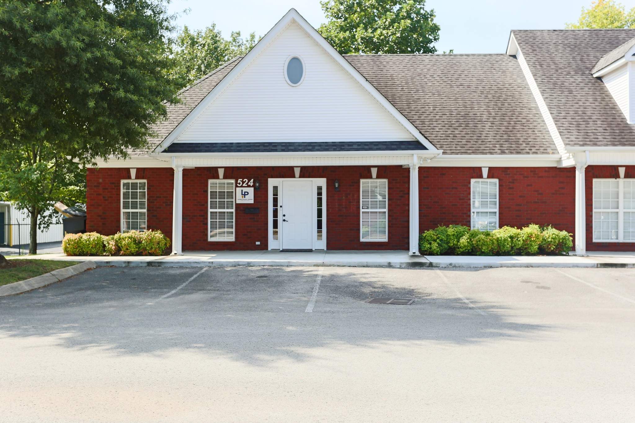 520 Uptown Sq