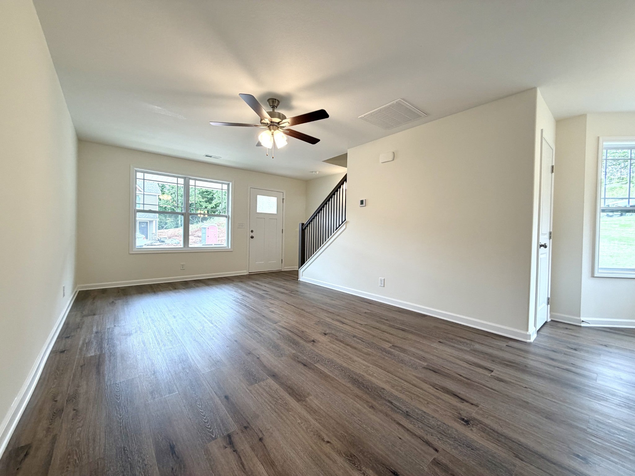 914 Peaceful Pl