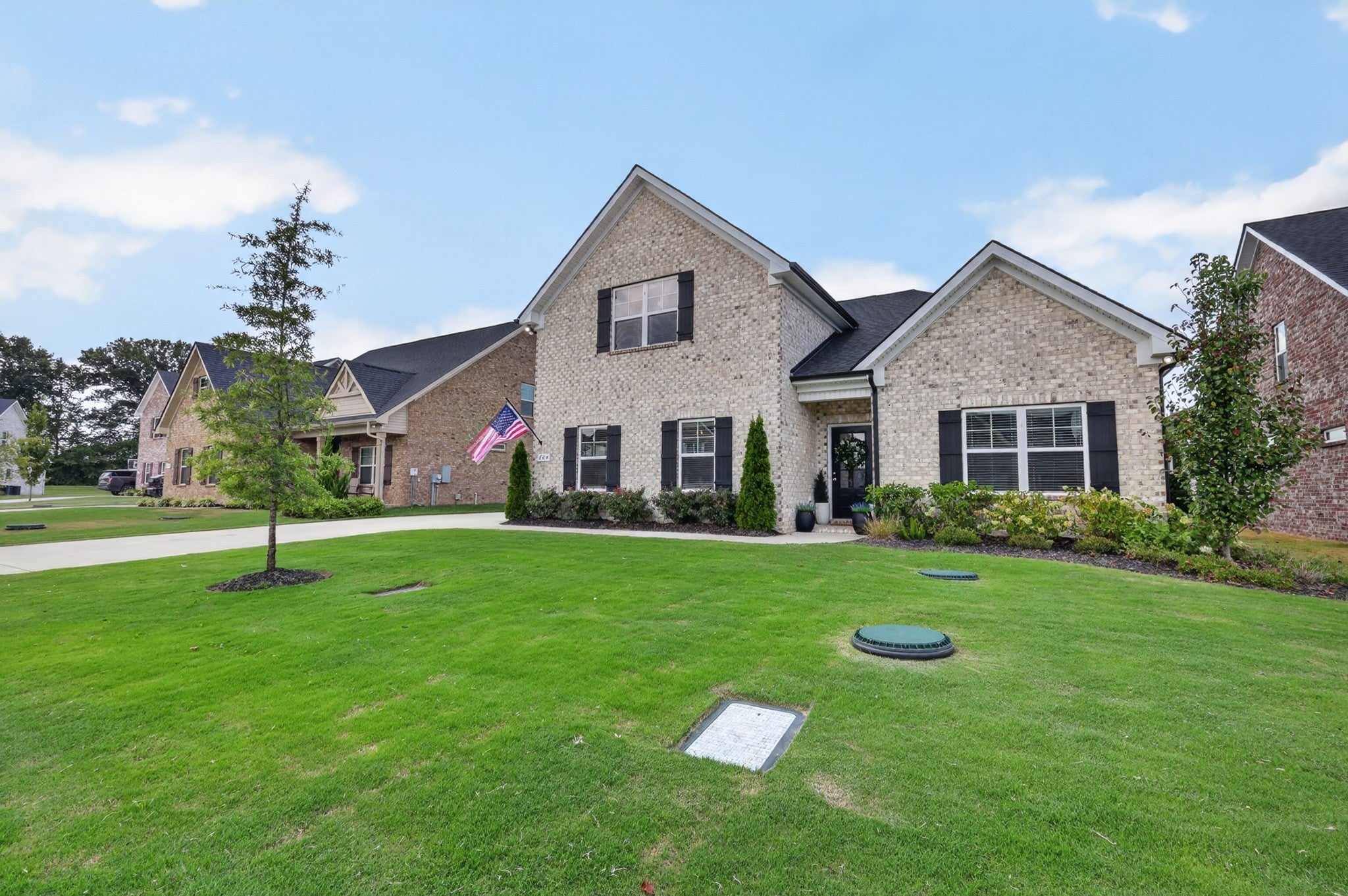 604 Hawkeye Ct