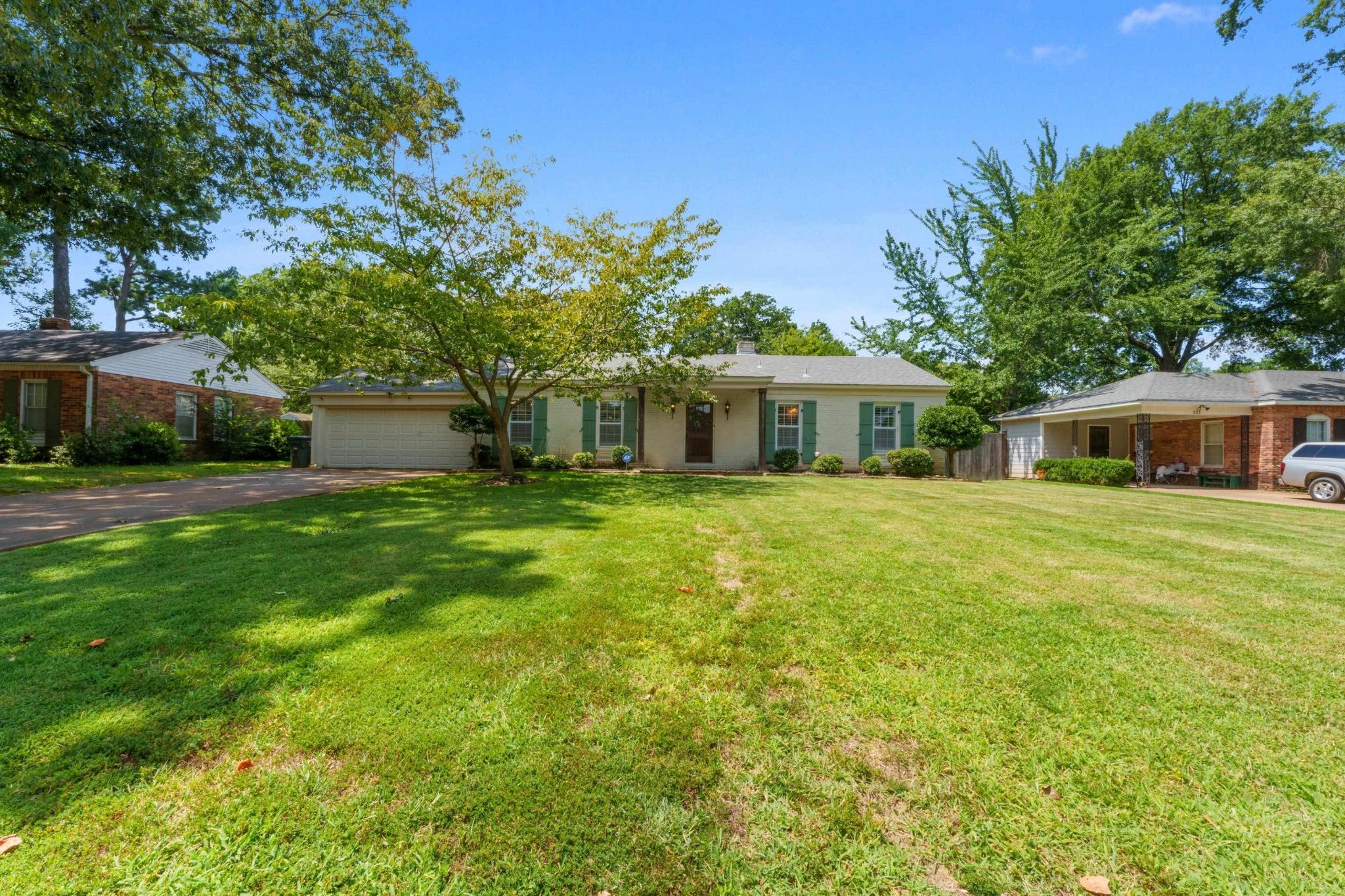 311 AVON RD