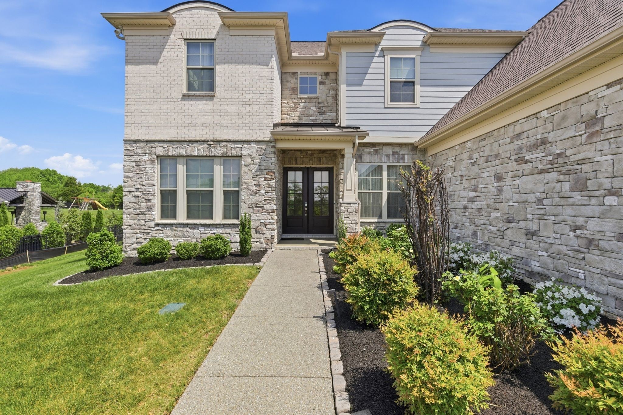 1908 New Bristol Ln