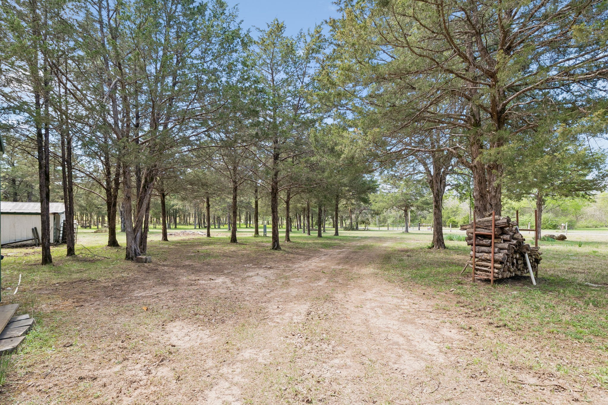 160 Osteen Ln