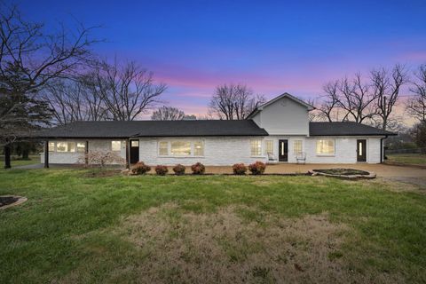 1503 5th Ave W Springfield TN 37172