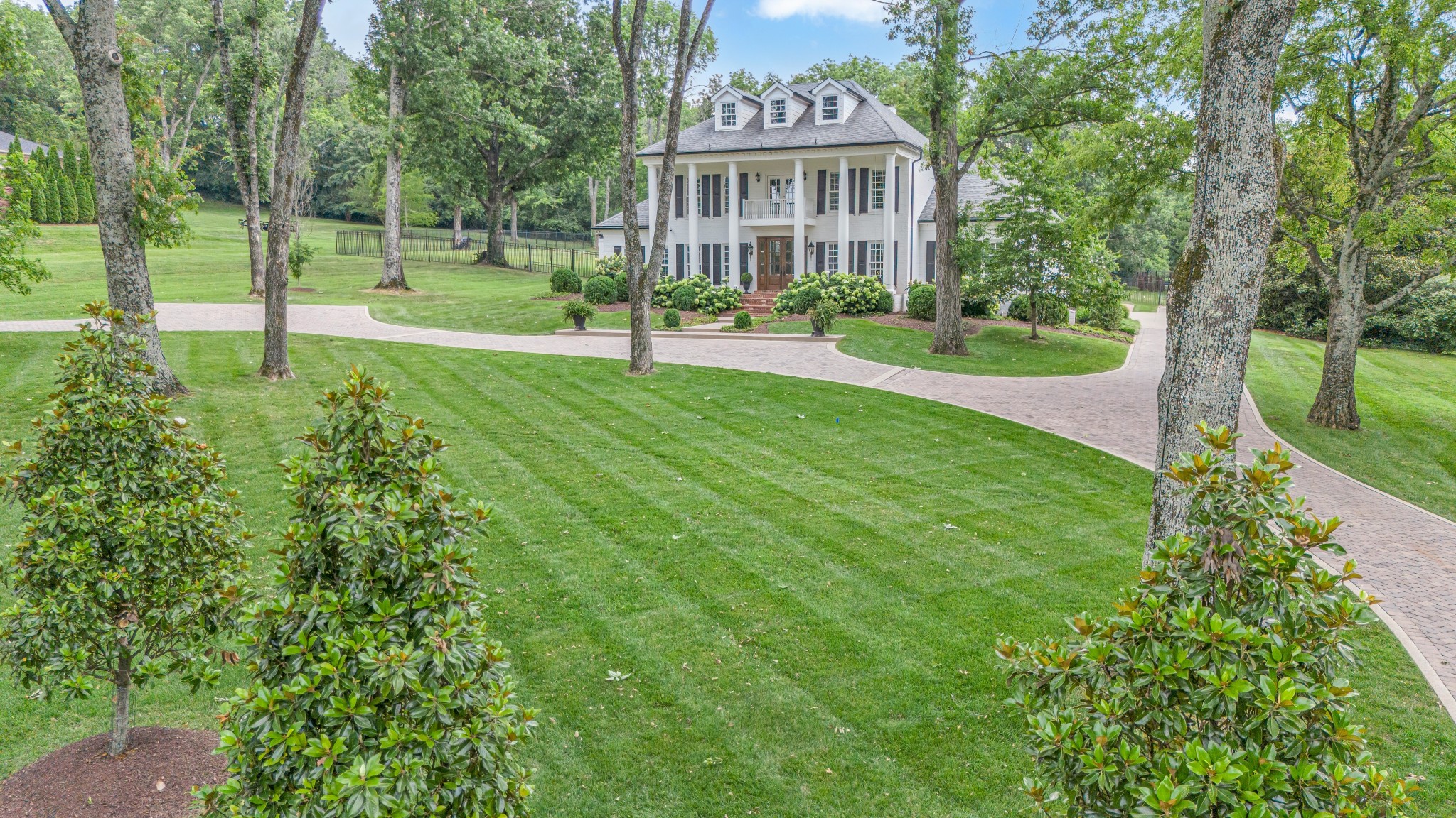 827 Tyne Blvd