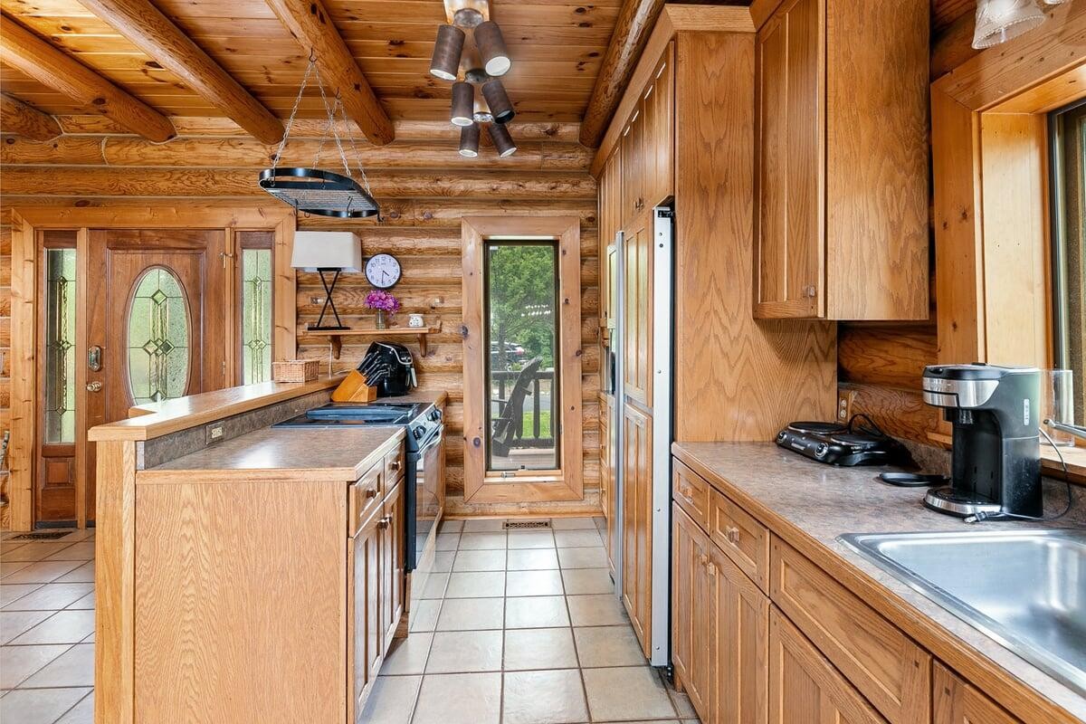Photo 6 of 68 of 149 Gunter Hollow Rd house