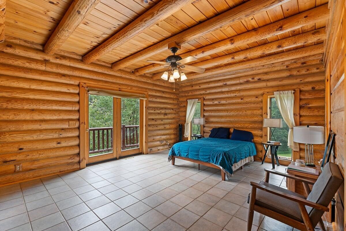 Photo 9 of 68 of 149 Gunter Hollow Rd house