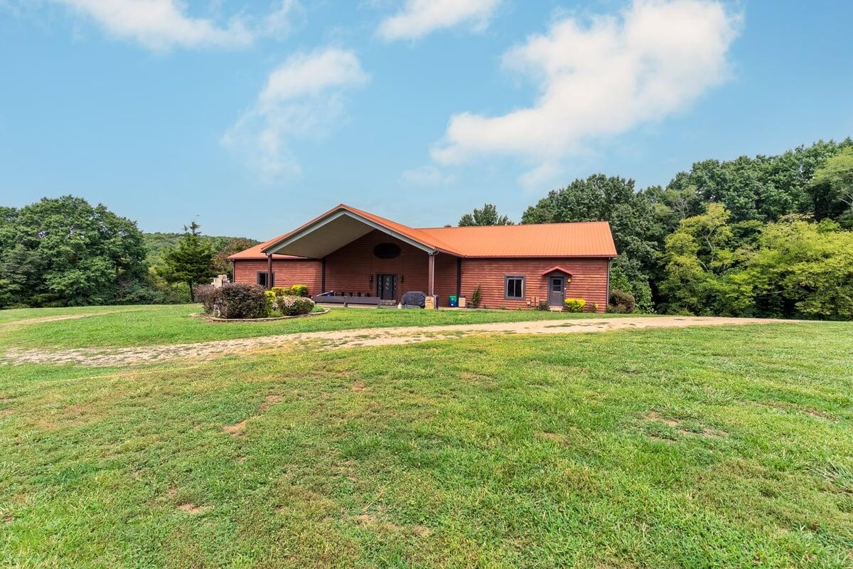 Photo 20 of 68 of 149 Gunter Hollow Rd house
