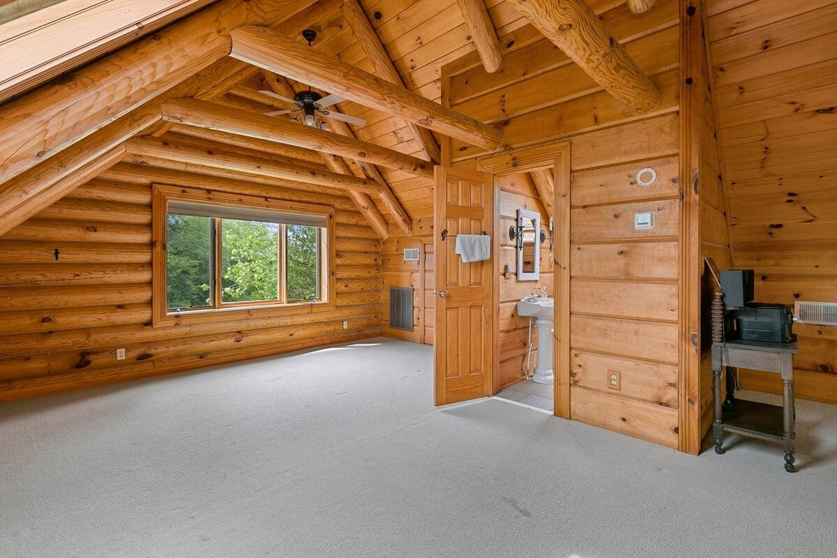 Photo 10 of 68 of 149 Gunter Hollow Rd house