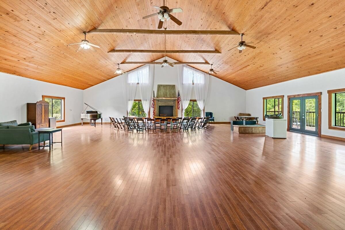 Photo 16 of 68 of 149 Gunter Hollow Rd house