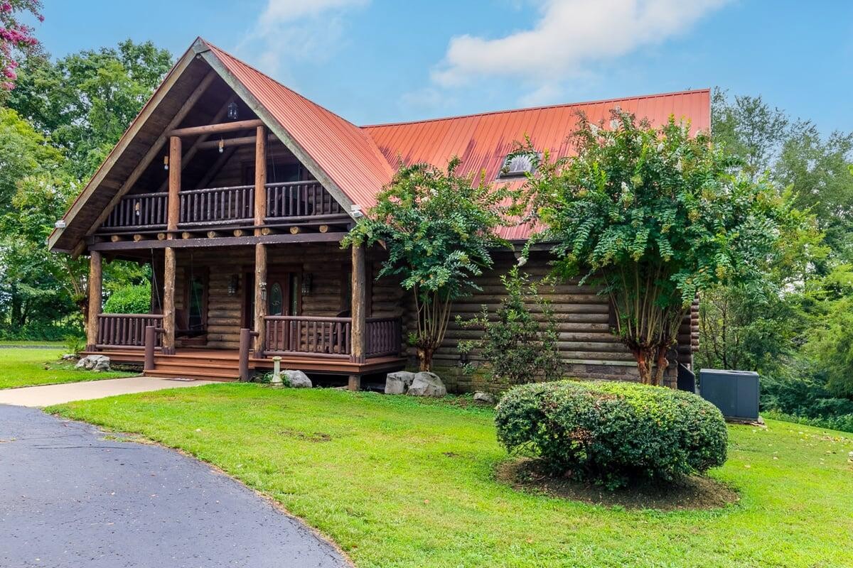 Photo 1 of 68 of 149 Gunter Hollow Rd house