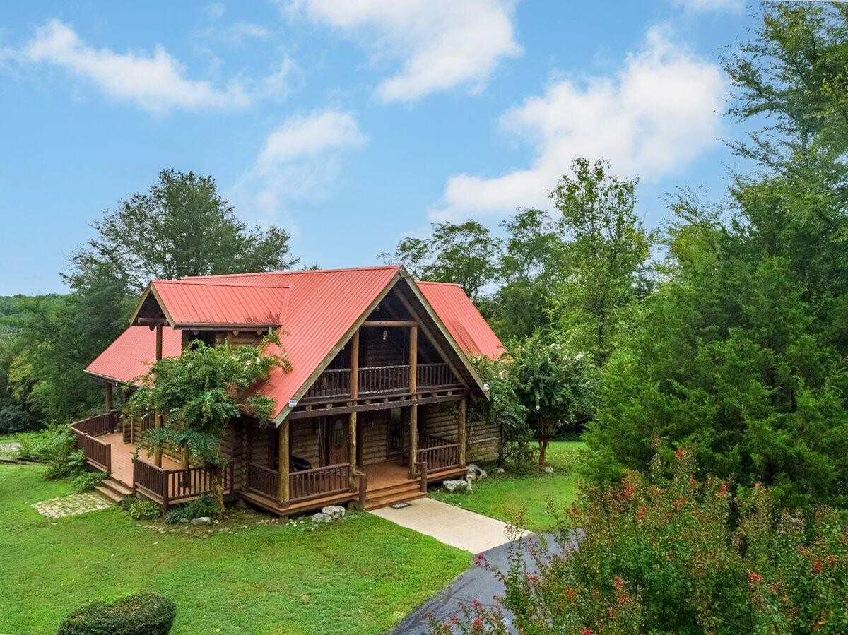 Photo 3 of 68 of 149 Gunter Hollow Rd house