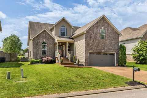 1049 Golf View Way Spring Hill TN 37174