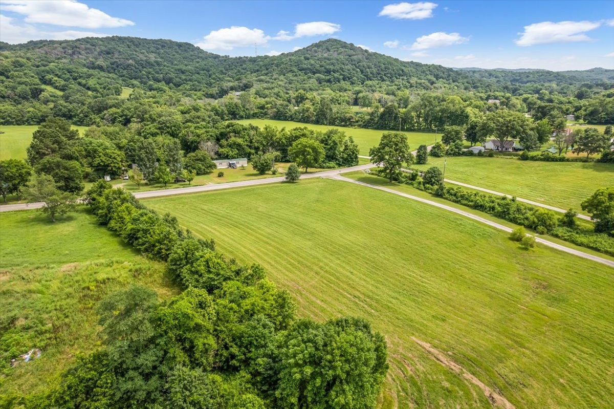 4364 Peytonsville Trinity Rd