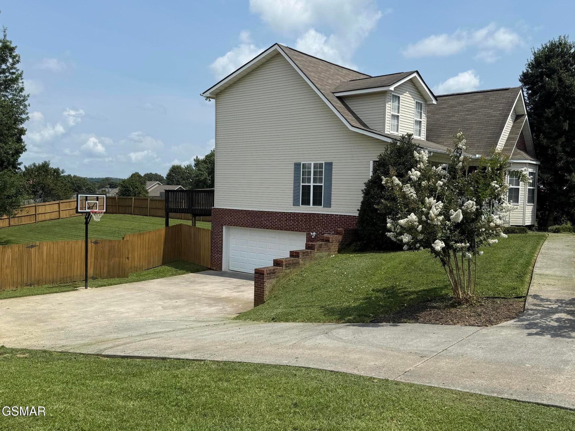1468 Dewberry Lane