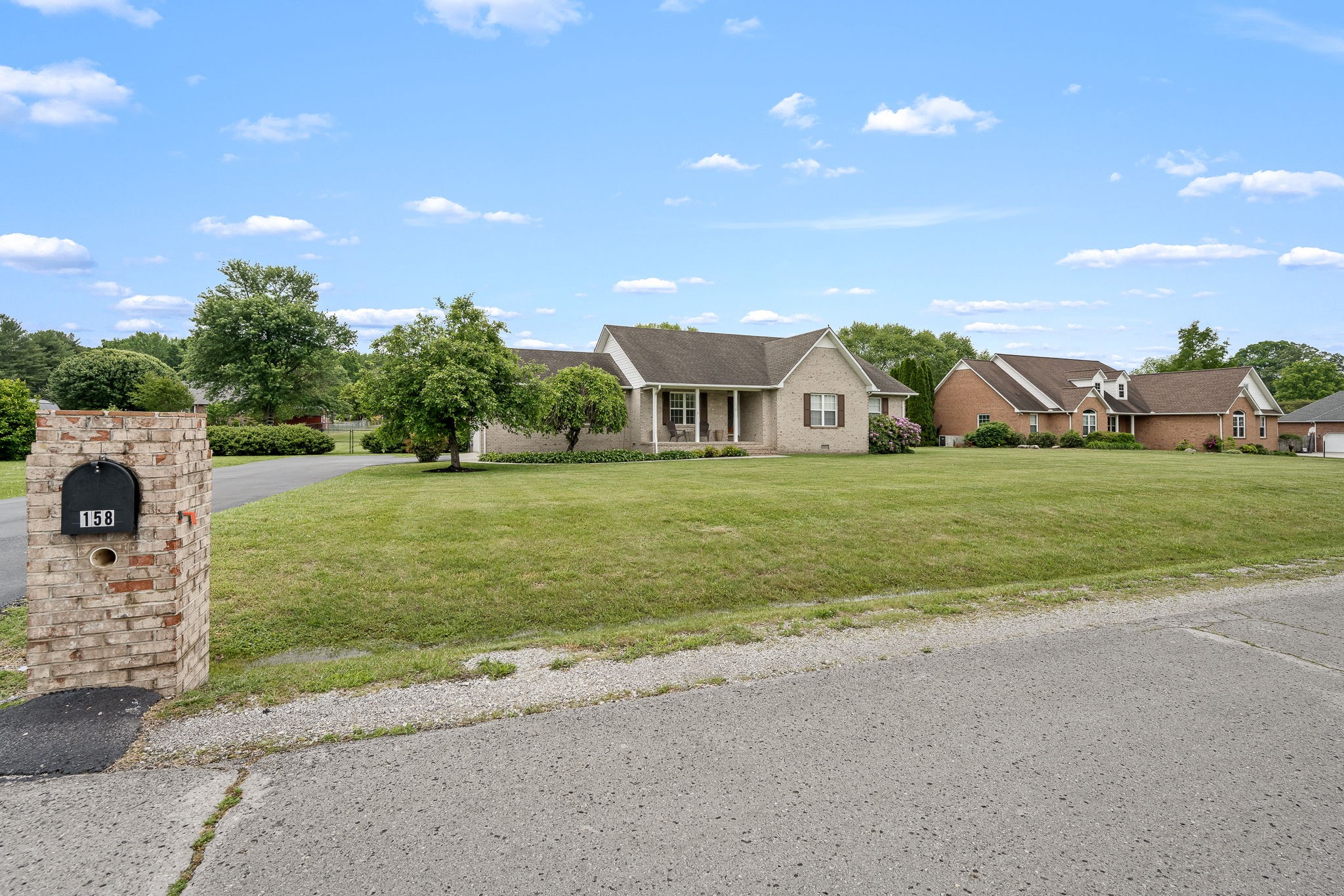 158 Courtnea Ln