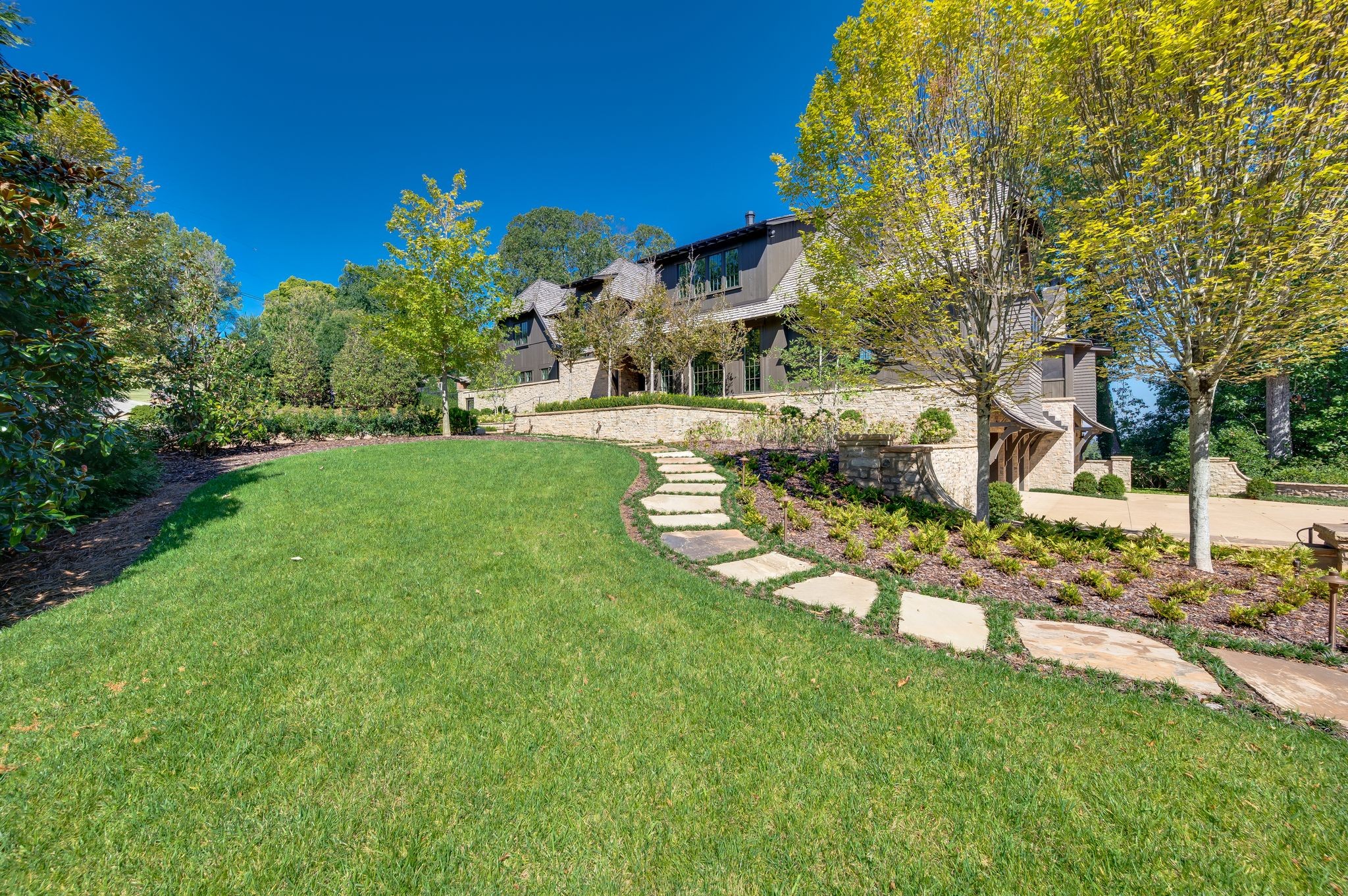 1801 Laurel Ridge Dr