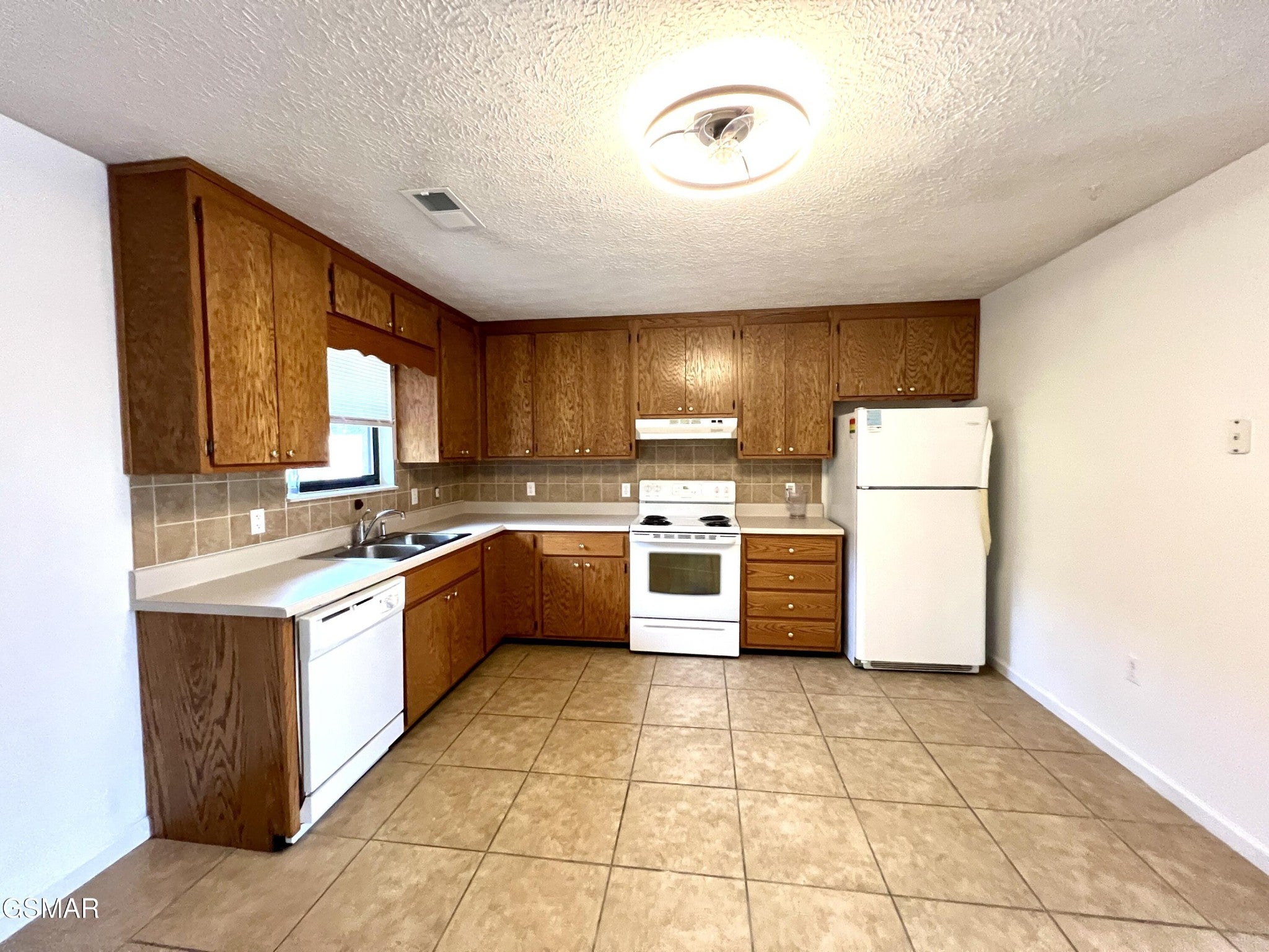 2709 Roberts Road