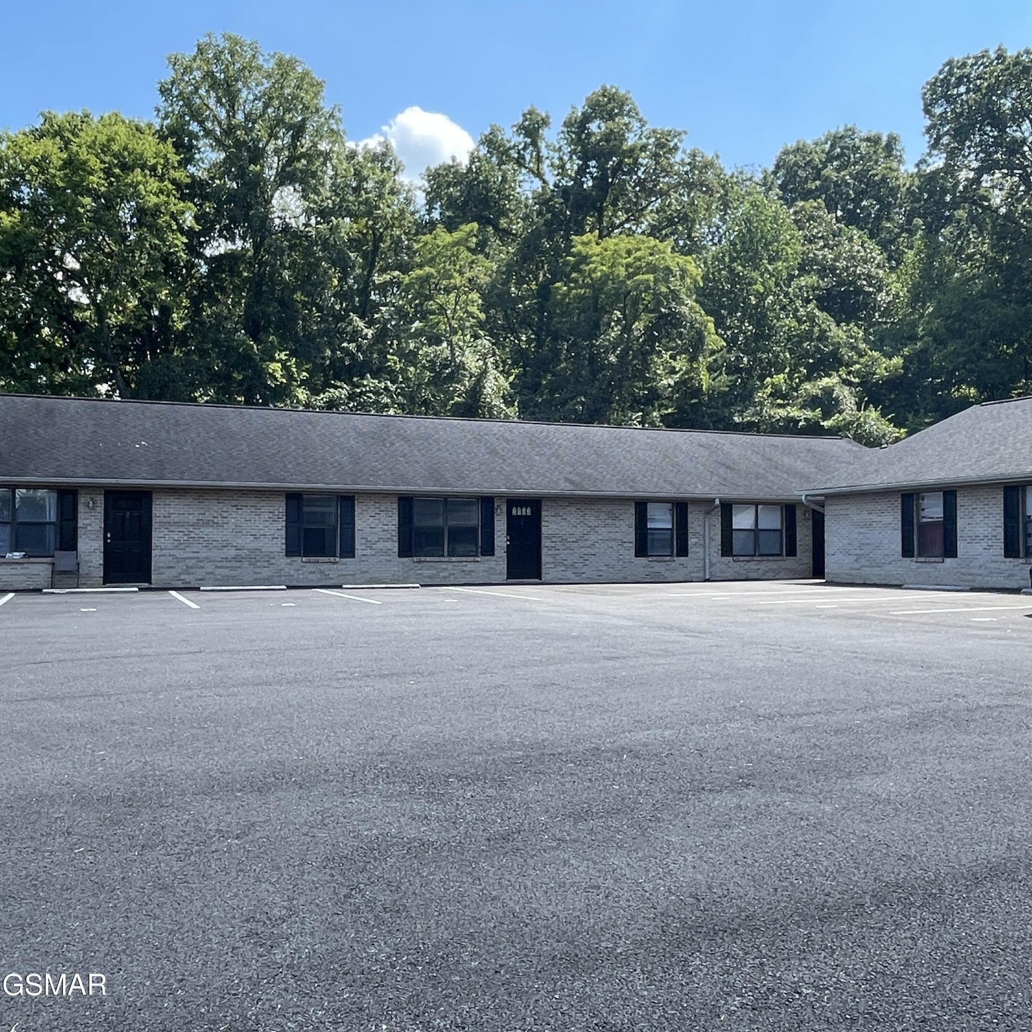2709 Roberts Road