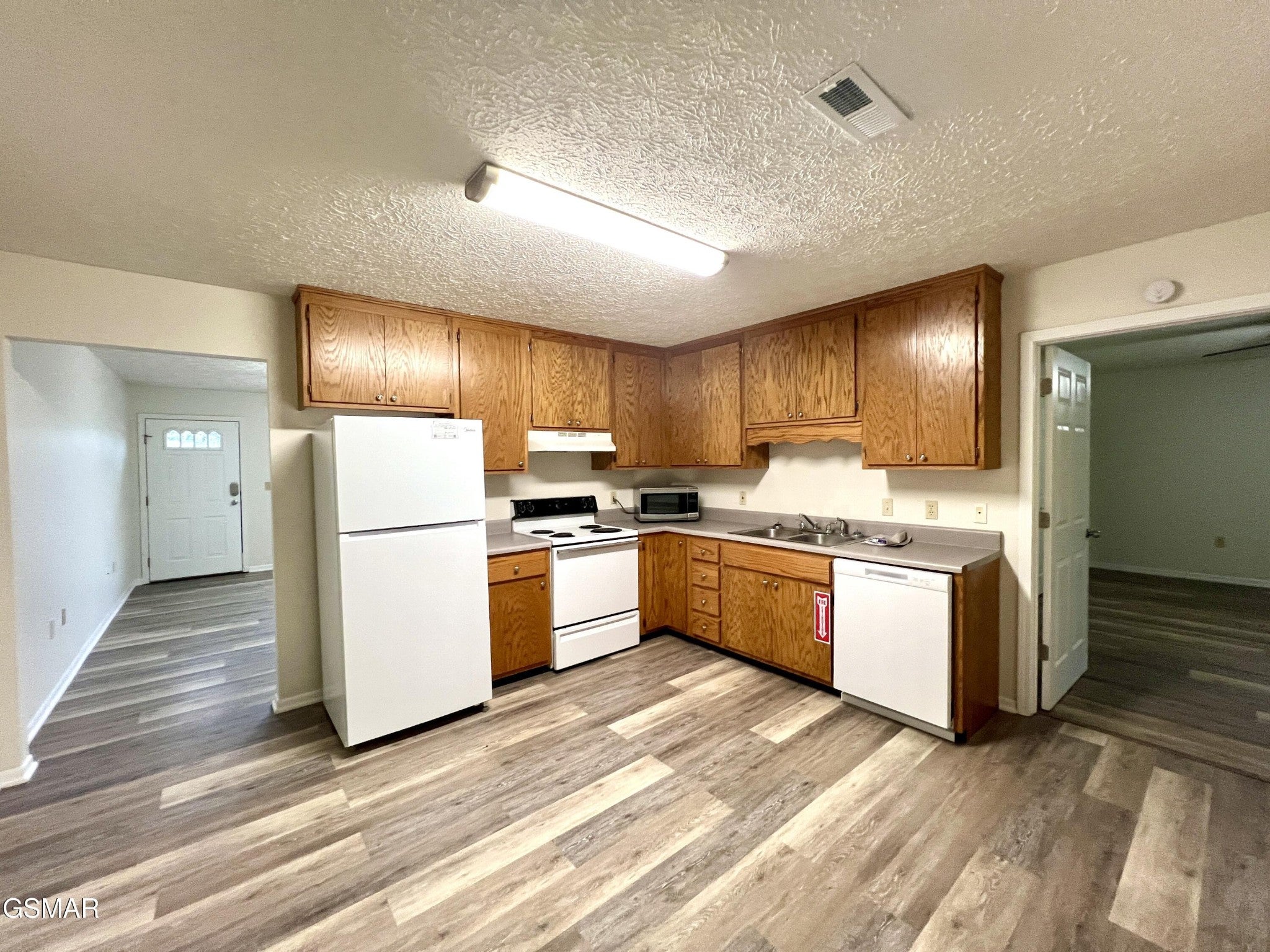 2709 Roberts Road