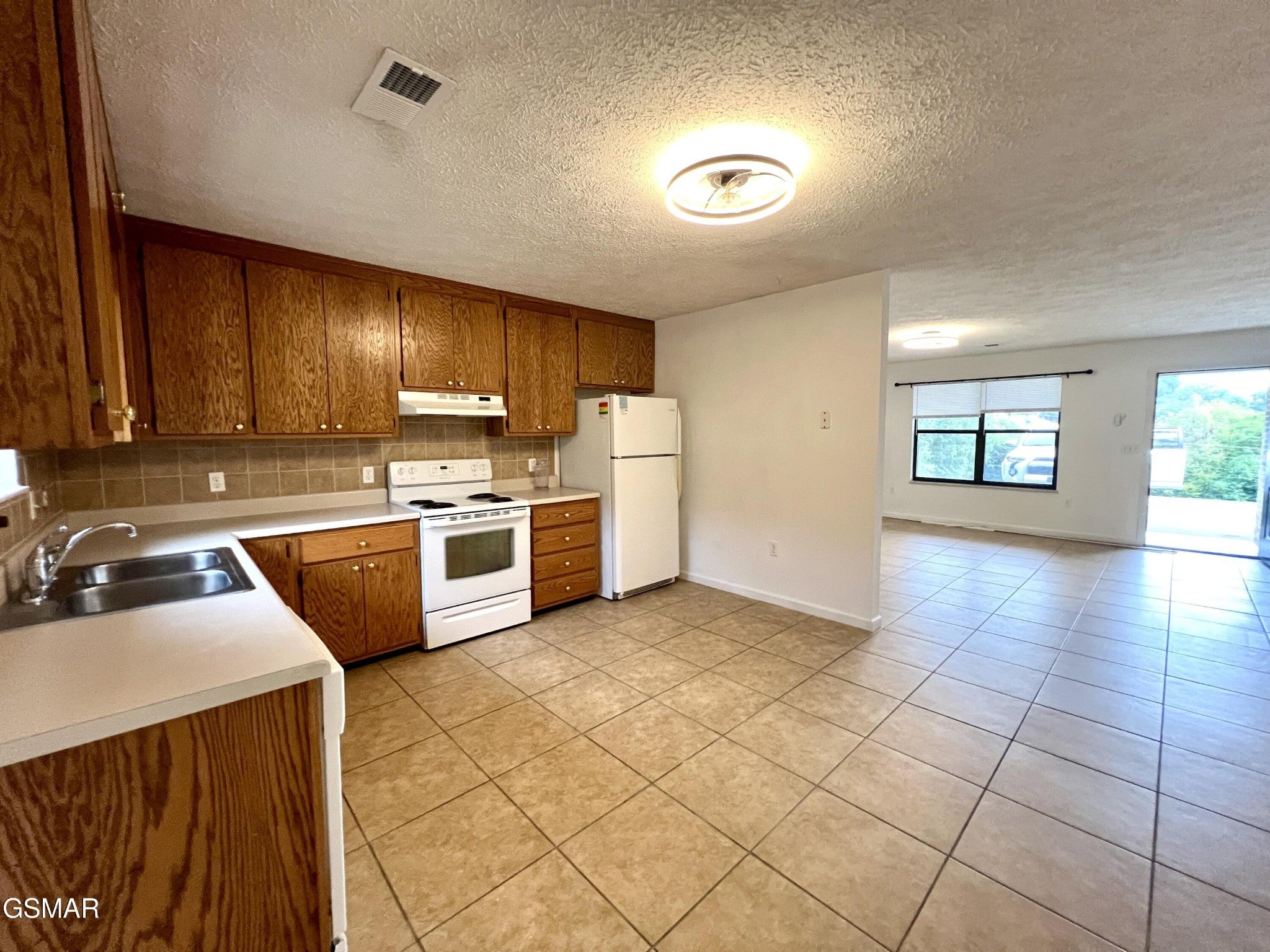 2709 Roberts Road