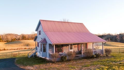 1393 Jones Chapel Rd Byrdstown TN 38549