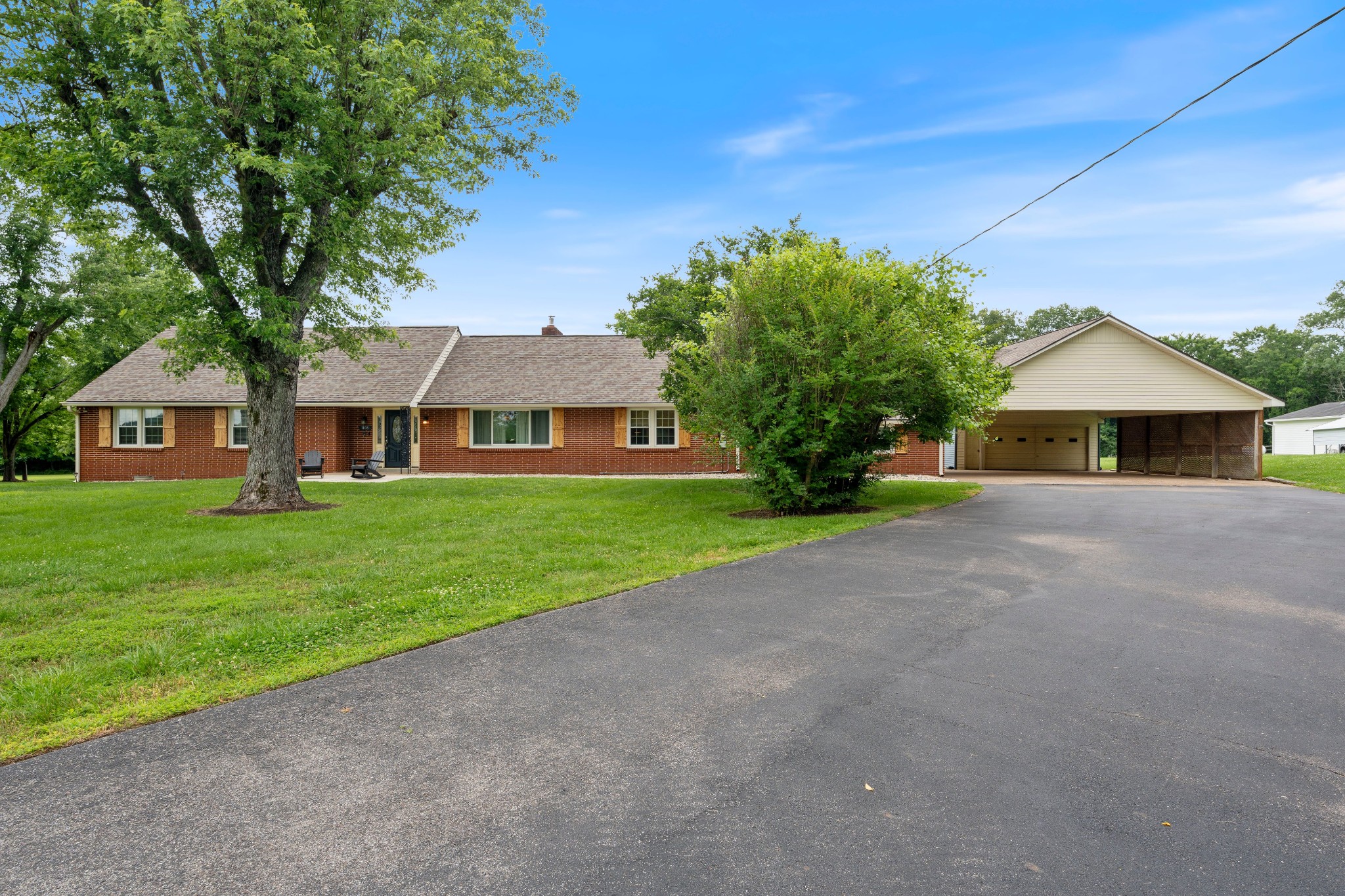 1108 Lakeview Dr