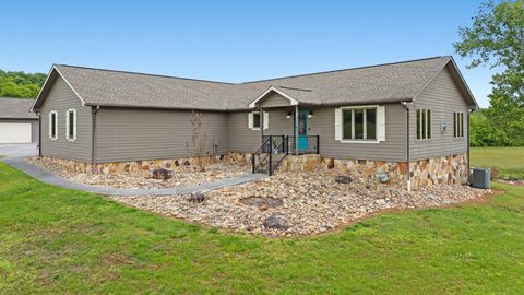Photo of 6052 Morganton Rd, Greenback, TN 37742 (MLS # 3213502)