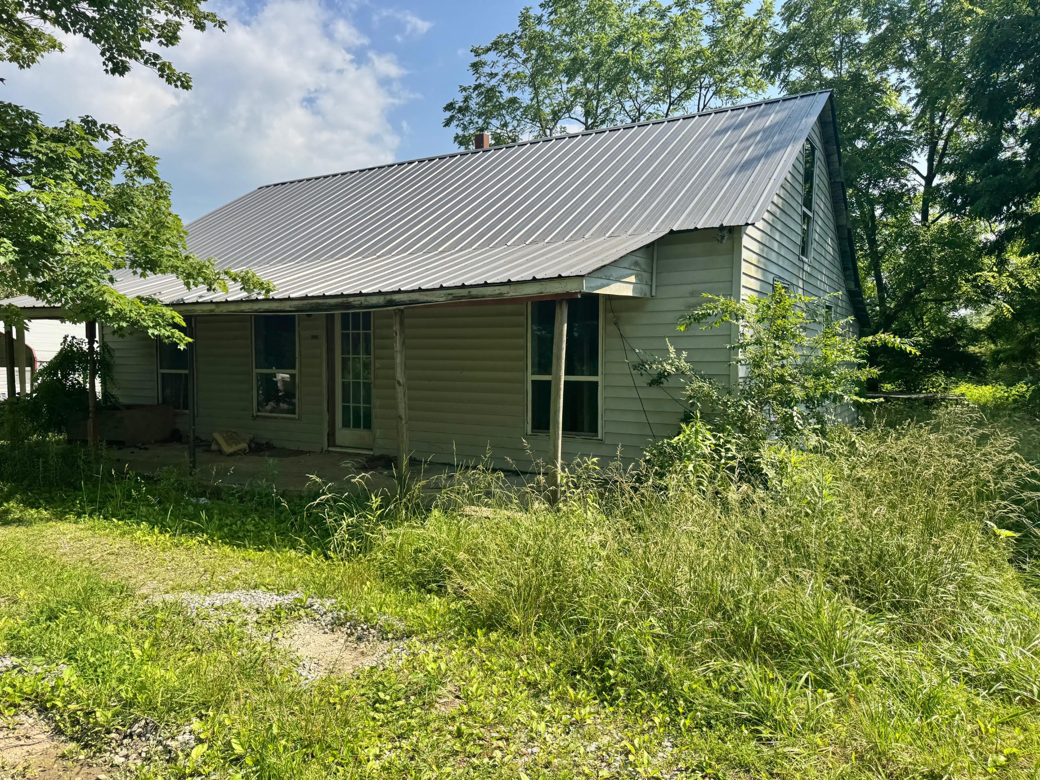 1070 W Rock Quarry Rd W