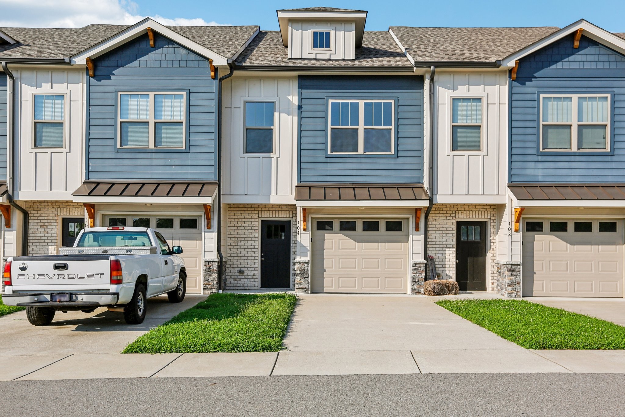 104 Hartsville Ct