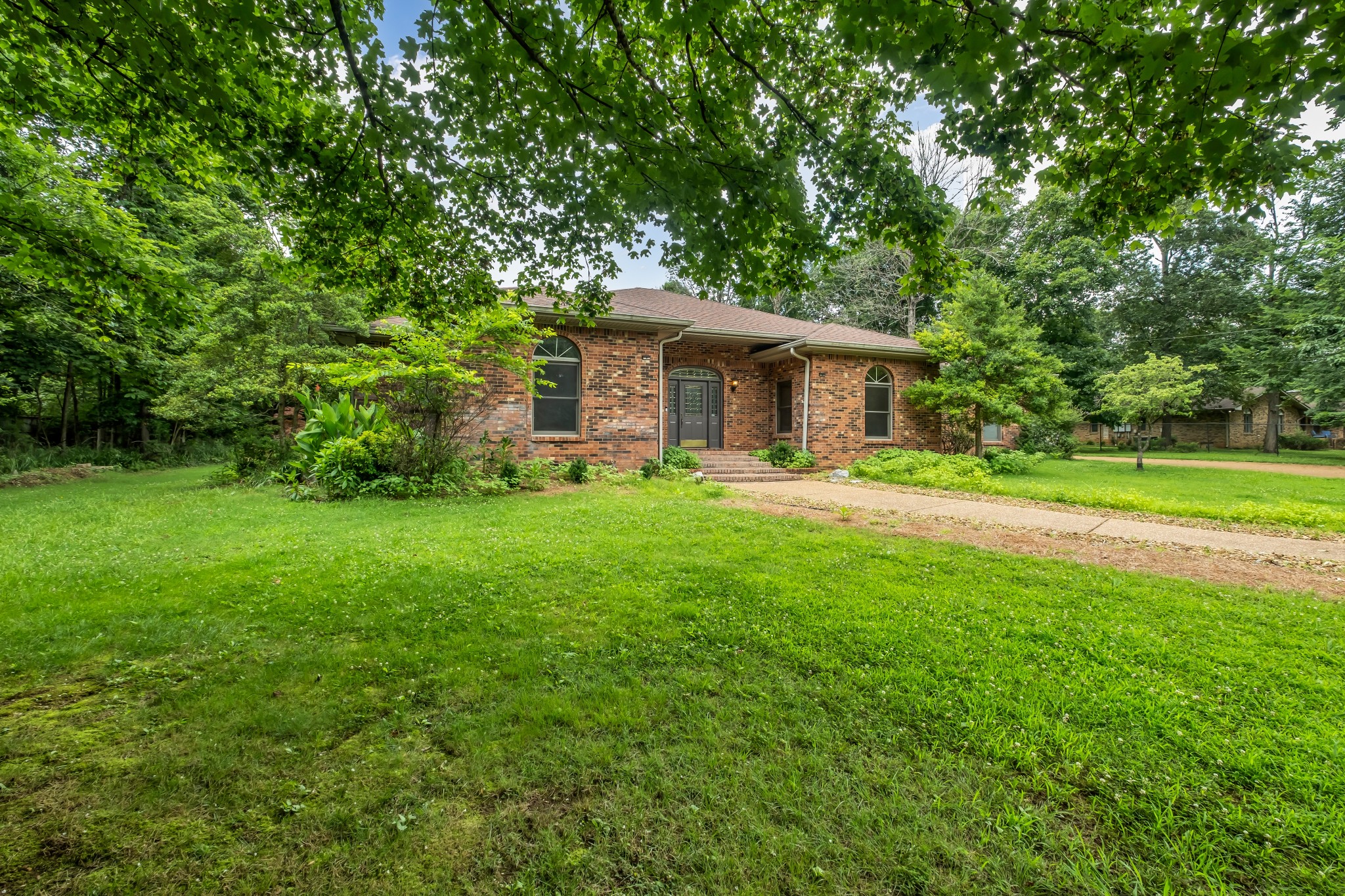 1623 Stewarts Ferry Pike