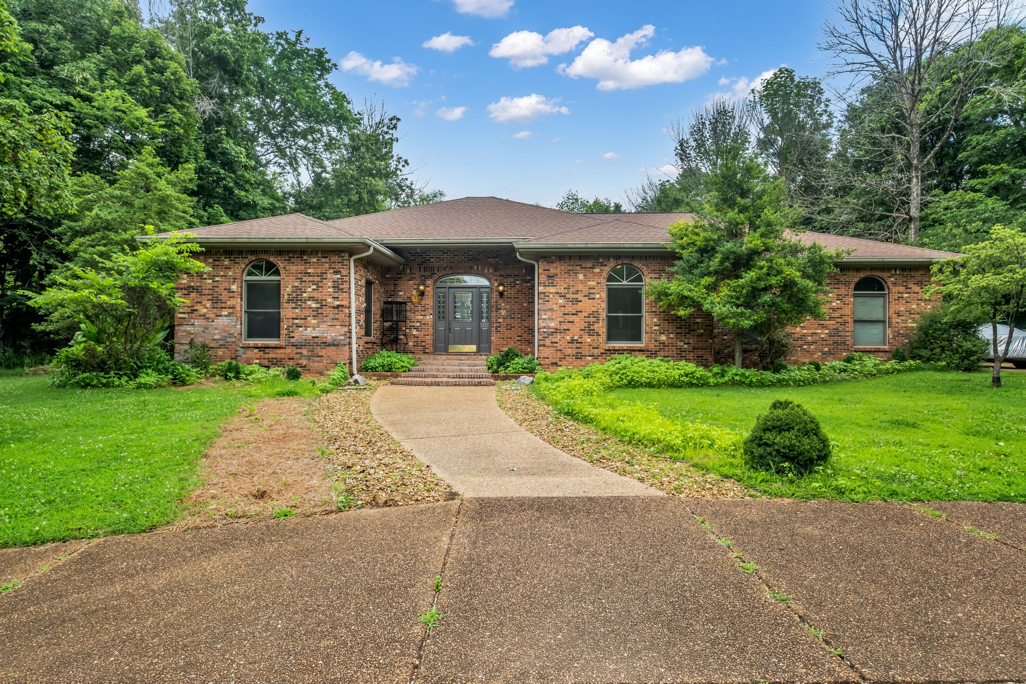 1623 Stewarts Ferry Pike