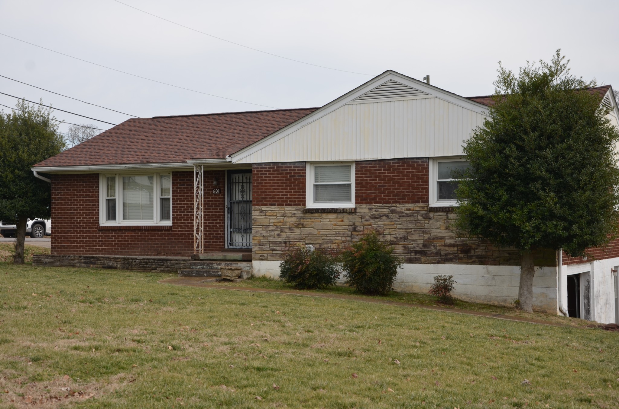 601 Jones St