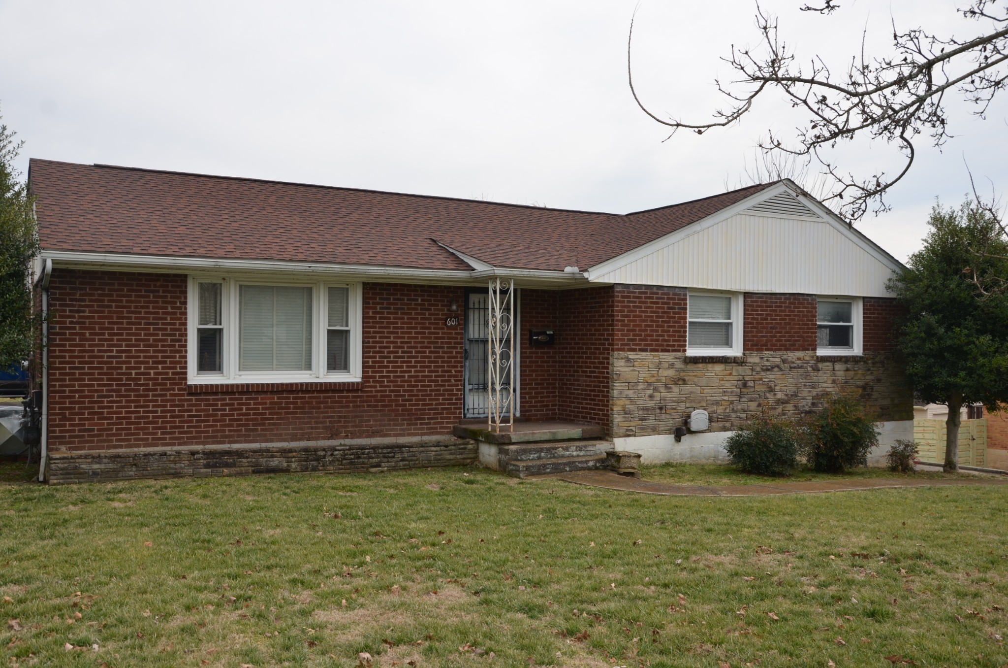 601 Jones St