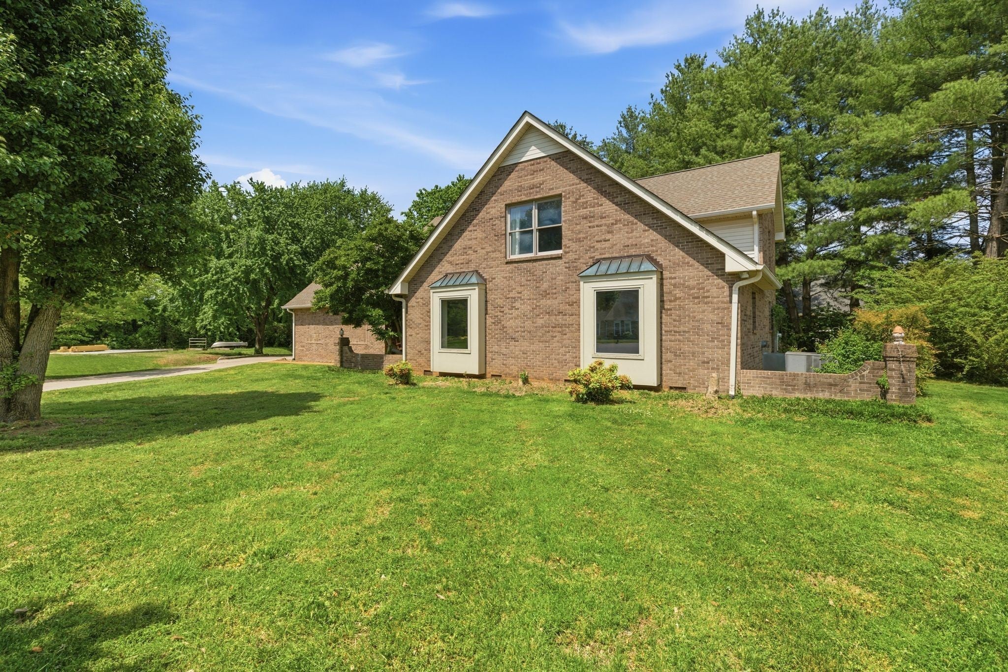 252 Newcastle Dr