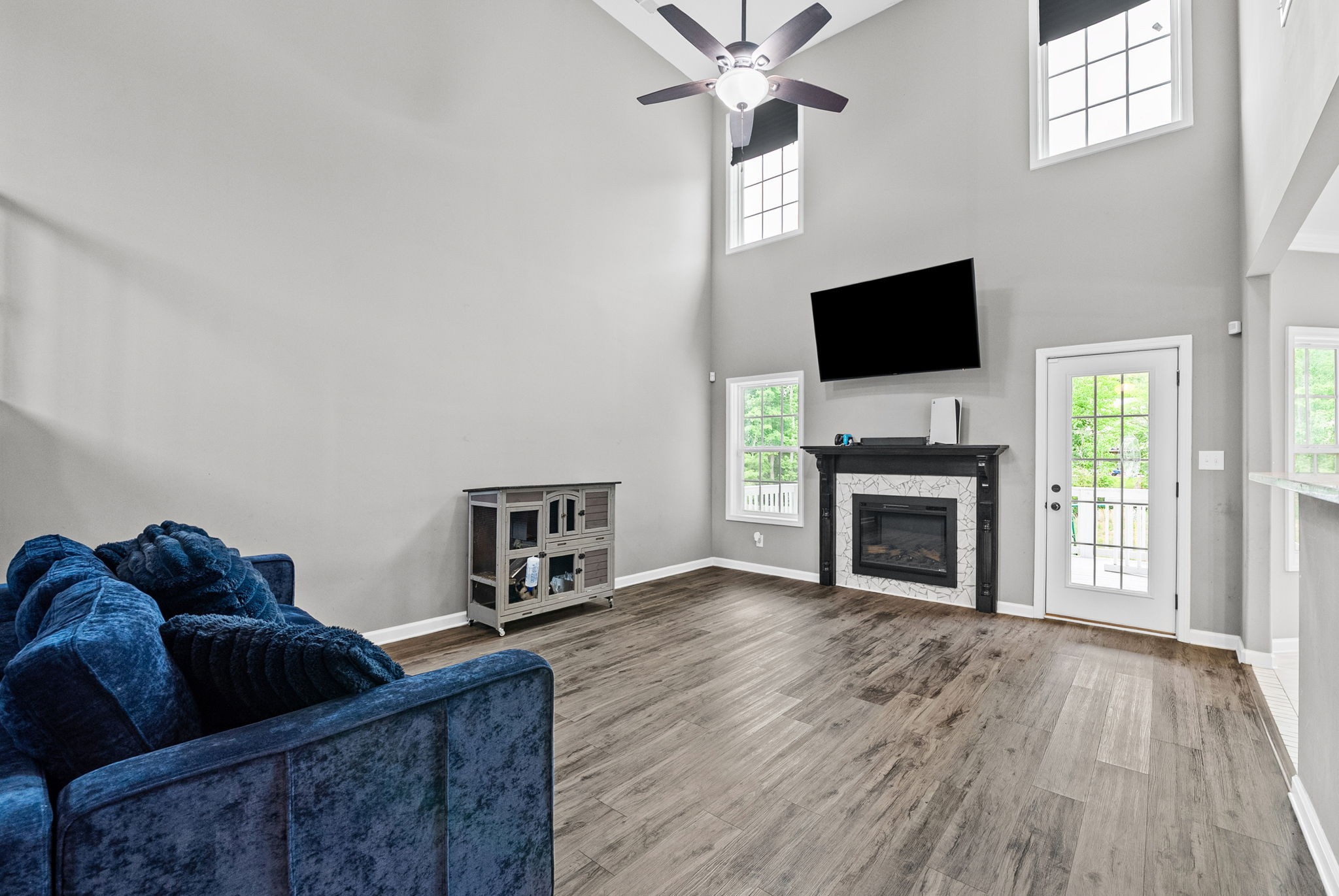 367 Barry Dr