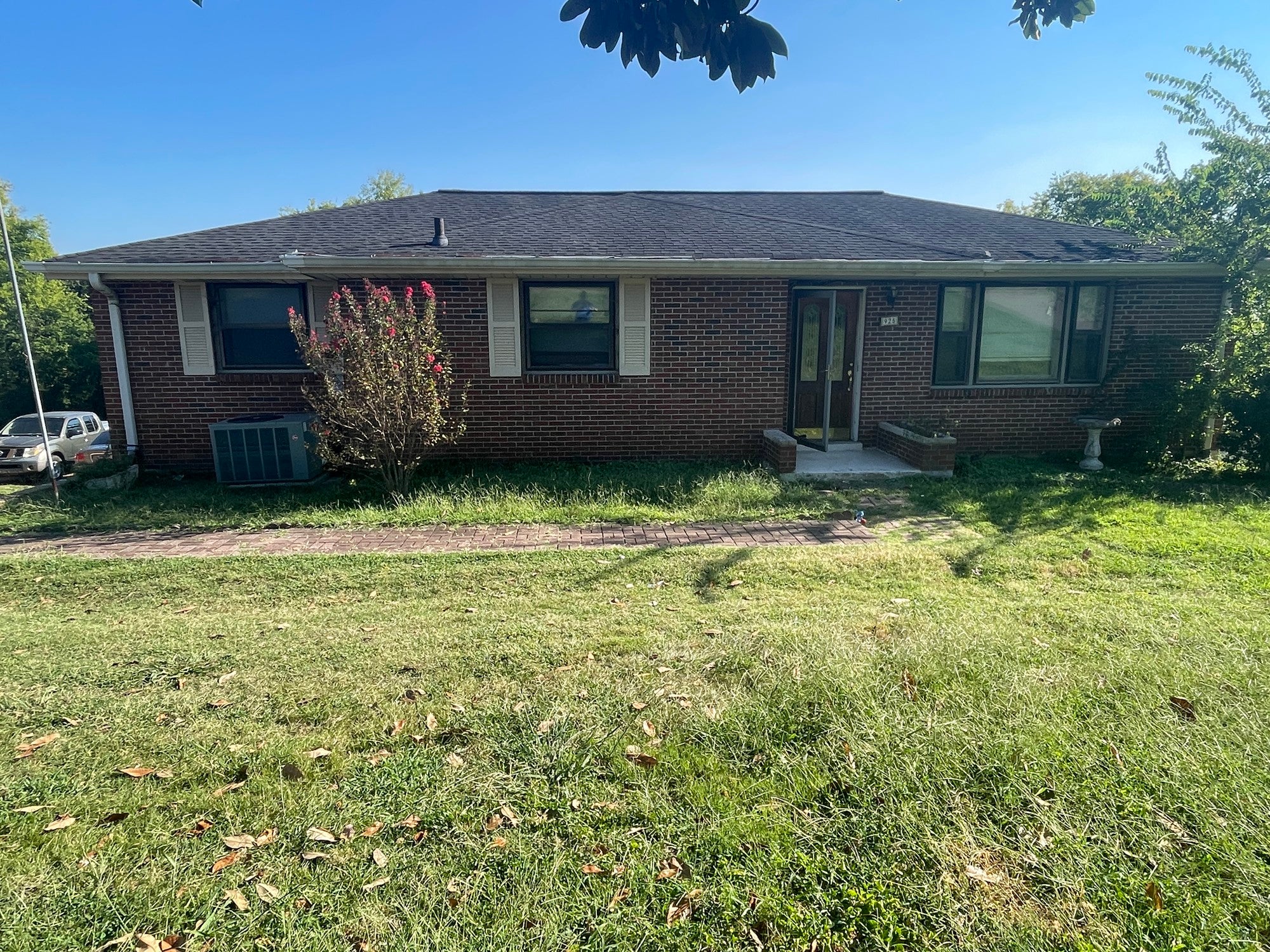925 Allen Rd