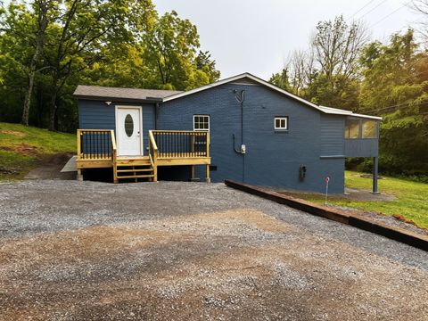 Photo of 10030 Coles Ferry Pike, Lebanon, TN 37087 (MLS # 3203371)