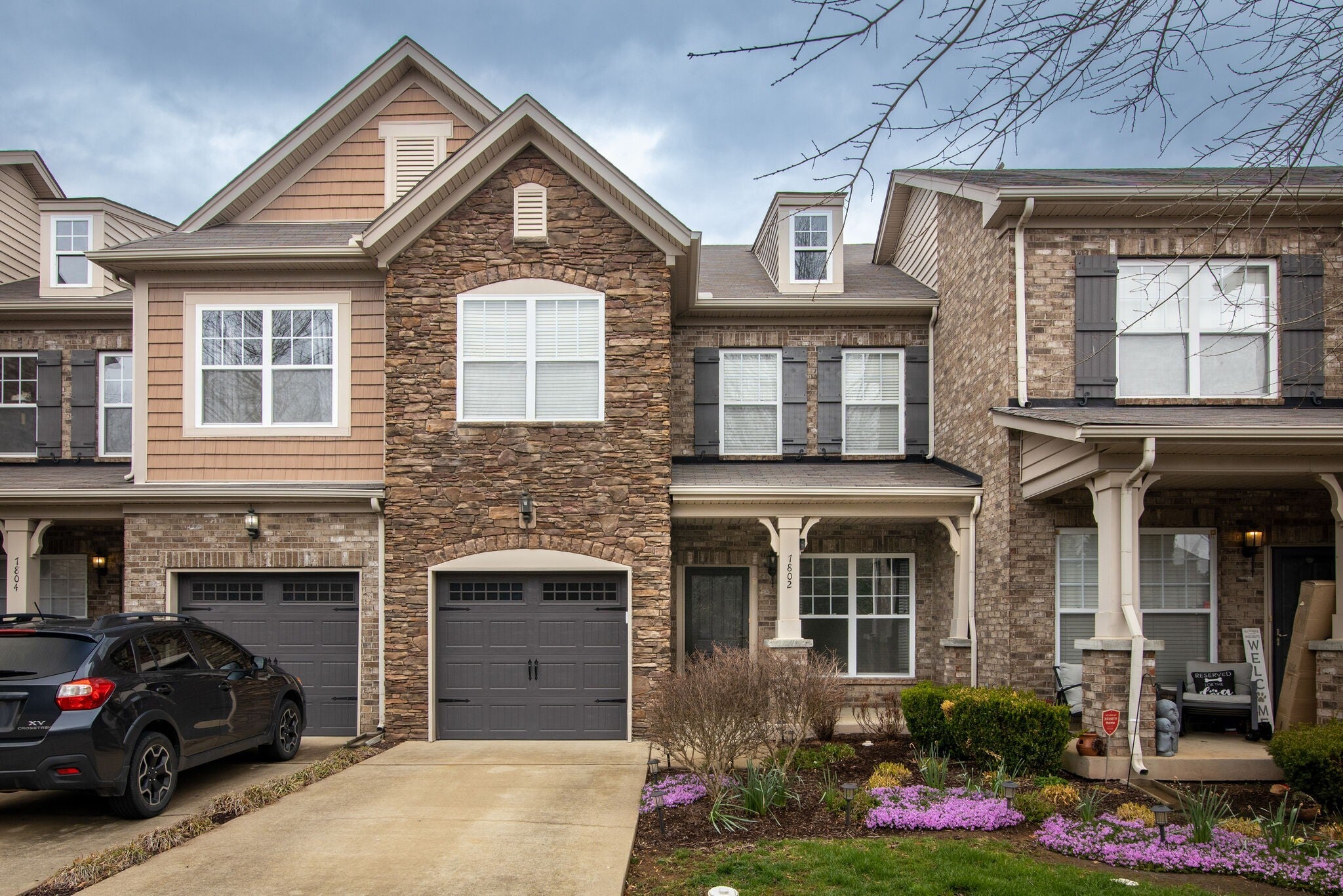 3.0-bed rental at 7802 Kemberton Dr W