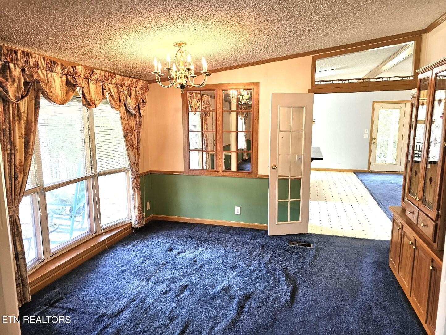 998 Pleasure Rd