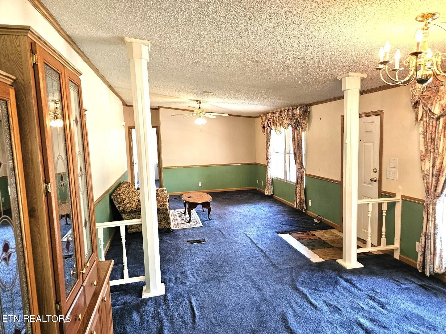 998 Pleasure Rd