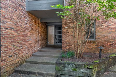 128 Hampton Pl Nashville TN 37215