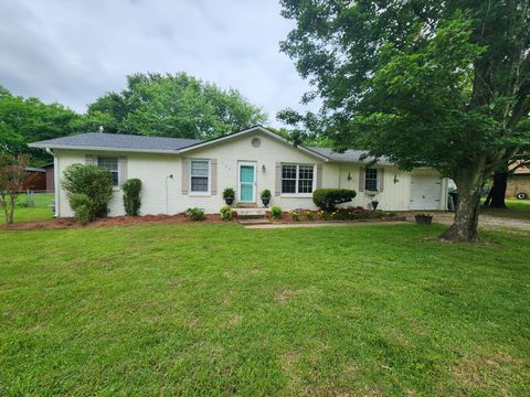 Photo of 702 Meade Dr, Spring Hill, TN 37174 (MLS # 3208201)
