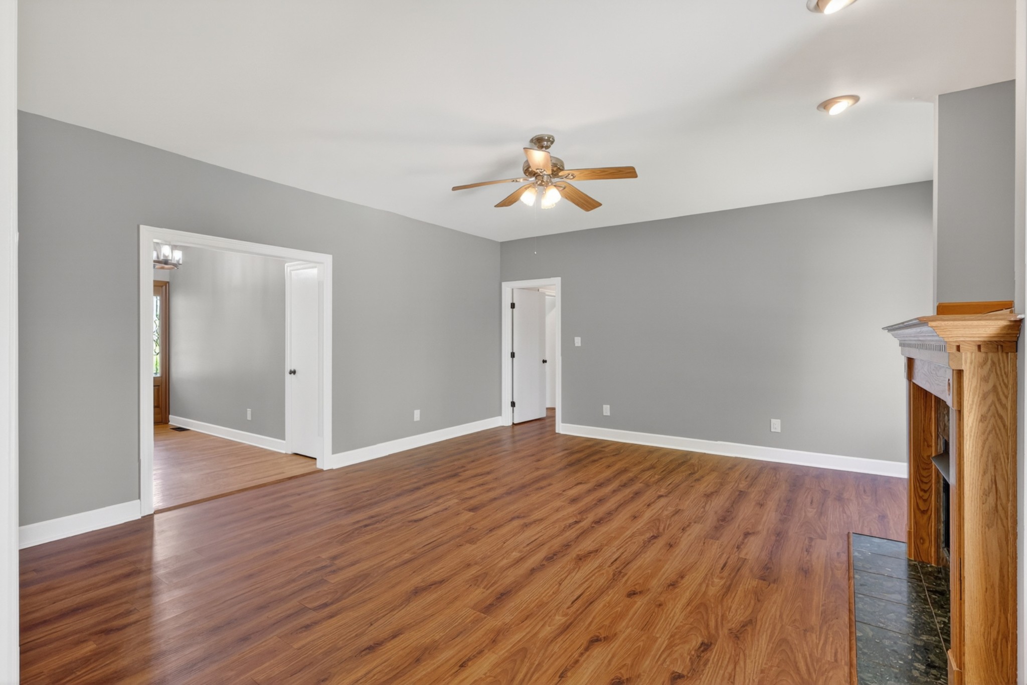 1327 Old Highway 109 N