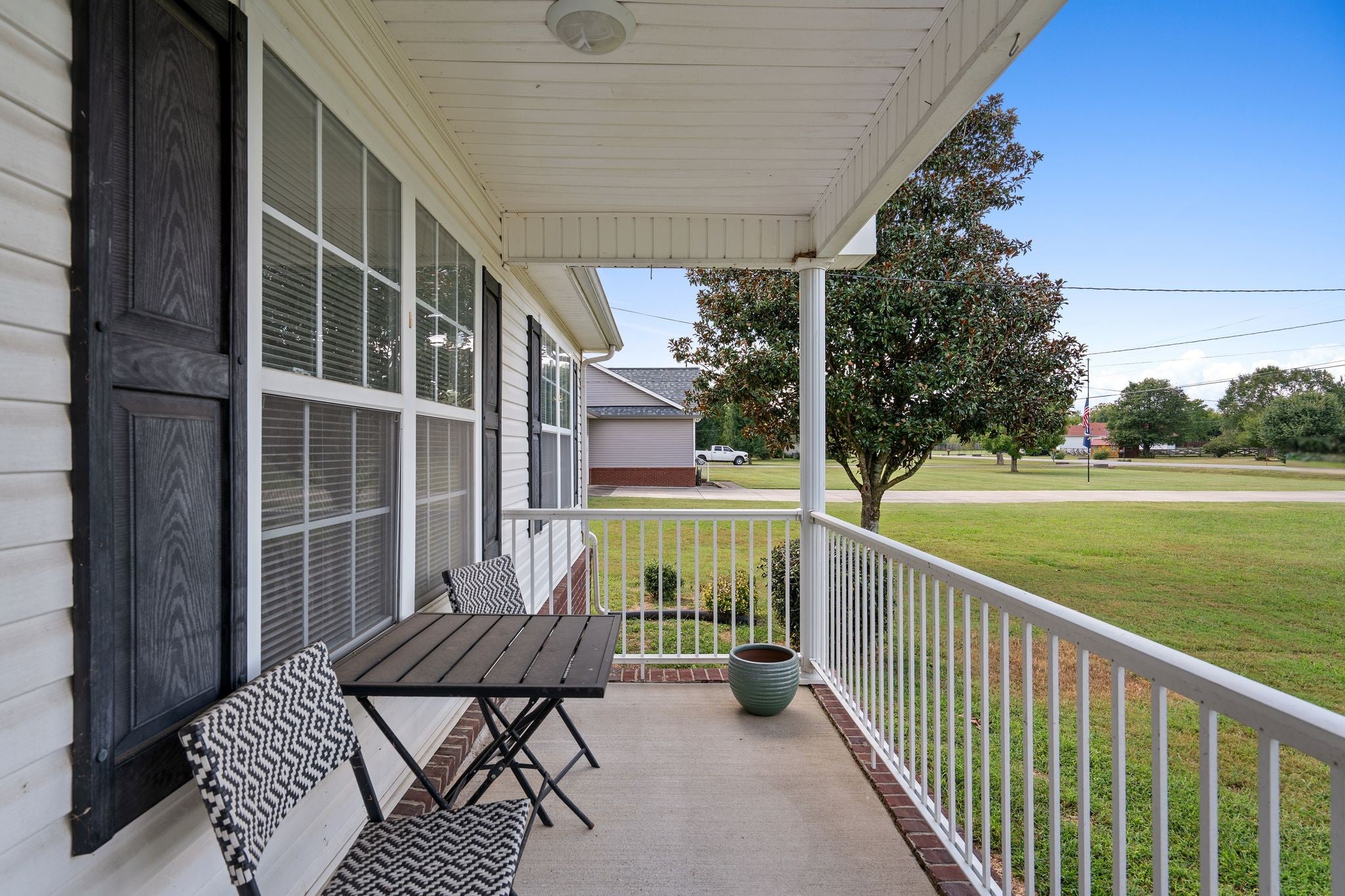 2431 Vanlawn Ln