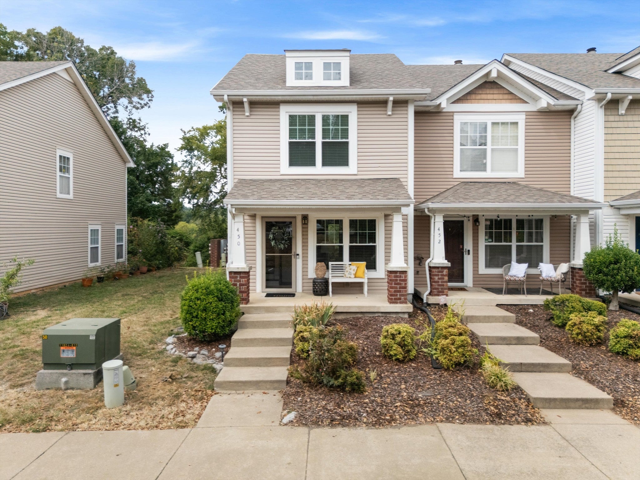 2-bed listing at 450 Flintlock Ct, Nashville